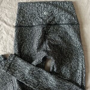 Lululemon 23” speckled leggings size 2